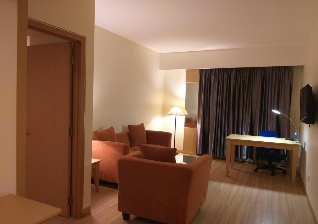 D'Grande Hotel Batam Dış mekan fotoğraf