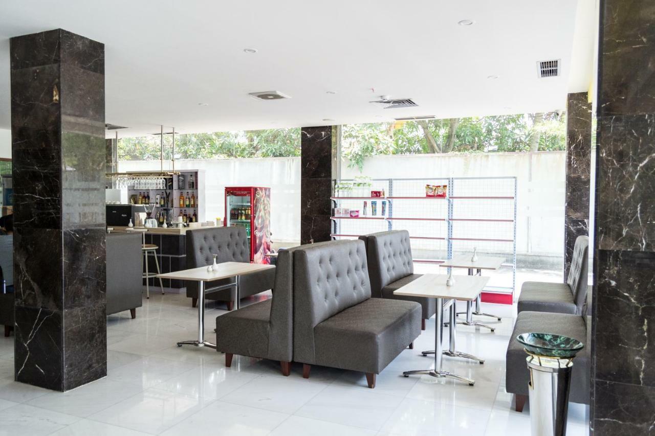 D'Grande Hotel Batam Dış mekan fotoğraf